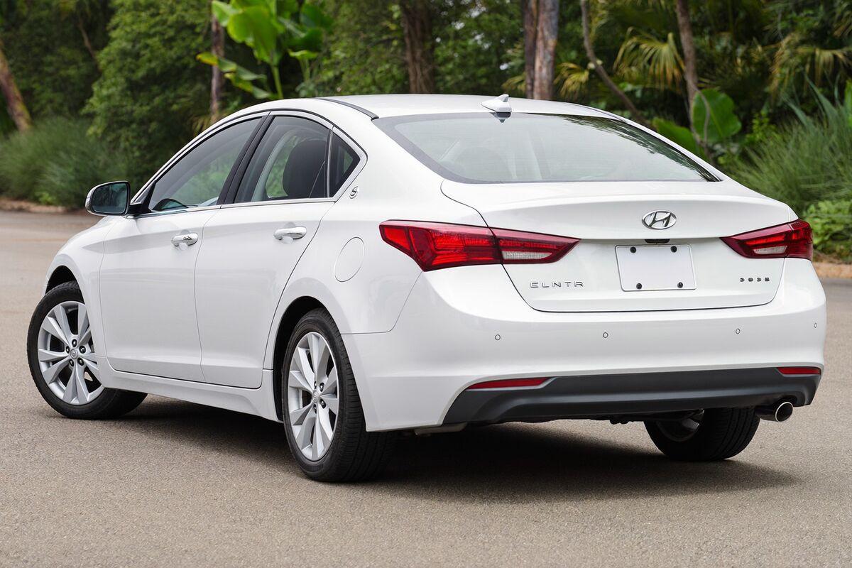 Hyundai Elantra 2024 — photo 2