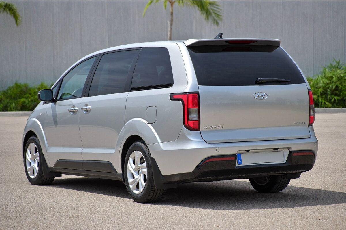 Hyundai Staria 2019 — photo 2