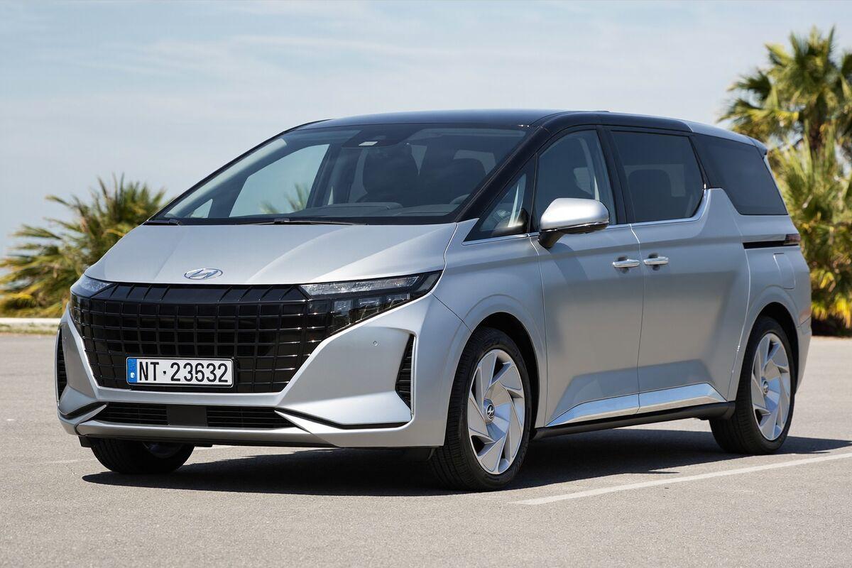 photo · Hyundai Staria 2019