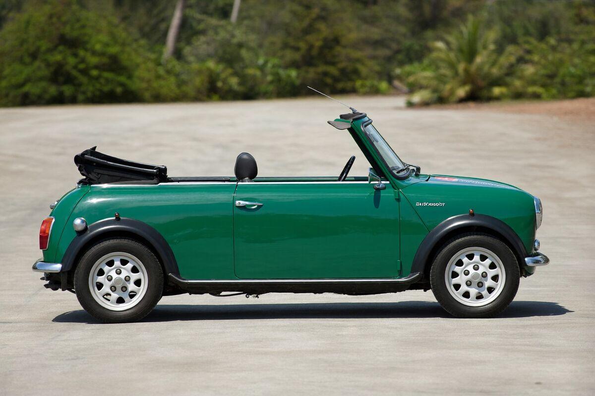 Mini Cooper Convertible 2020 — photo 3