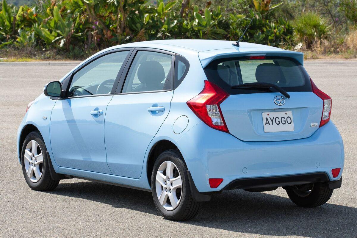 Toyota Aygo 2023 — photo 2