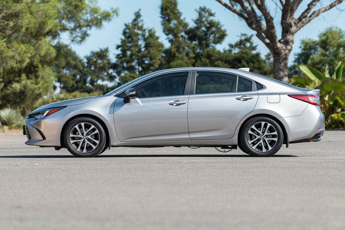 Toyota Corolla 2024 — photo 3